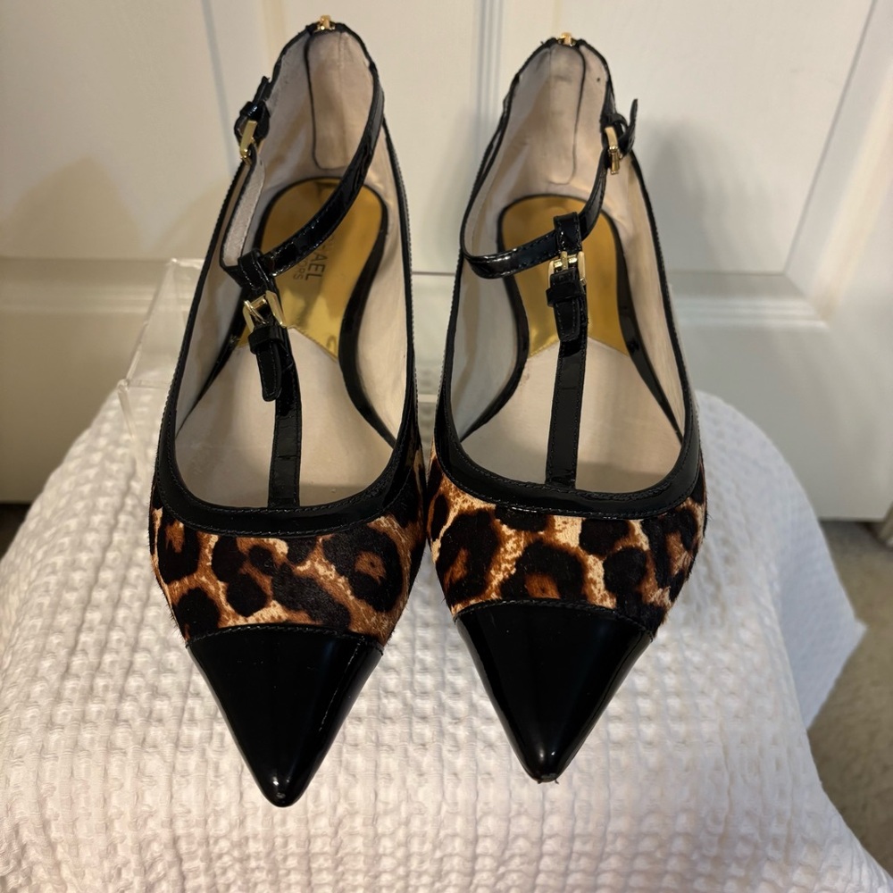 Michael Kors Brena Leopard Calf Hair T-Strap Pointed Toe Flats 8.5 - Picture 5 of 10